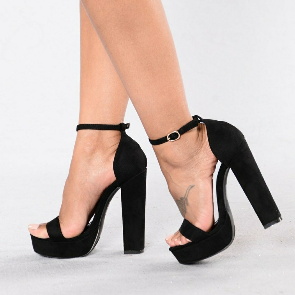 Black platform heel